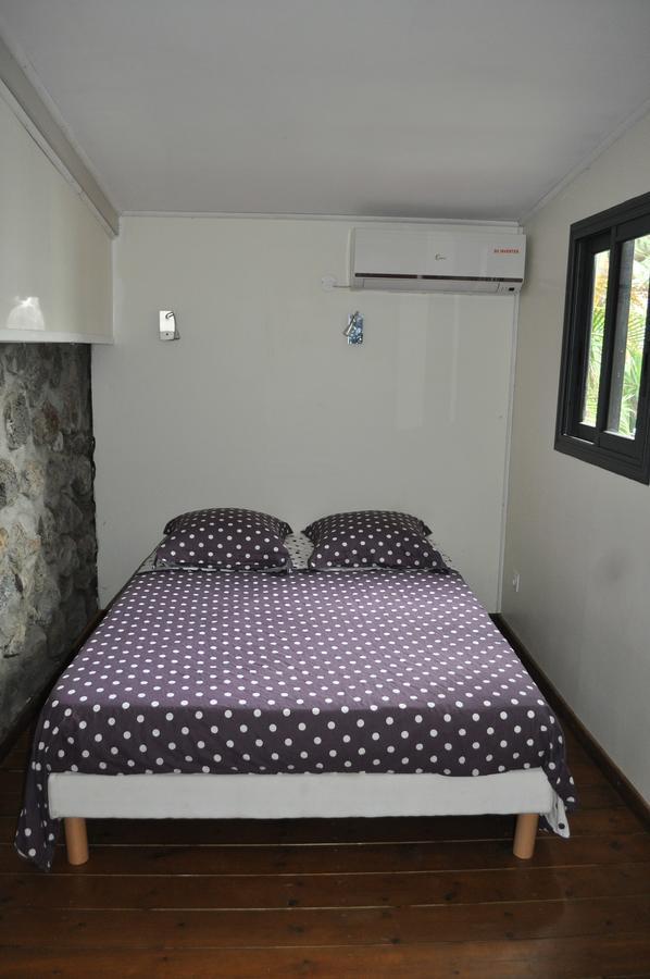 Ti Joli Caz En Bois Apartman Saint-Gilles-les Hauts Kültér fotó