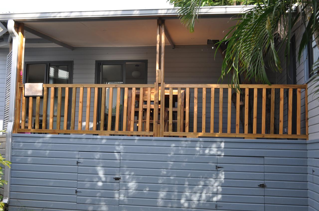Ti Joli Caz En Bois Apartman Saint-Gilles-les Hauts Kültér fotó